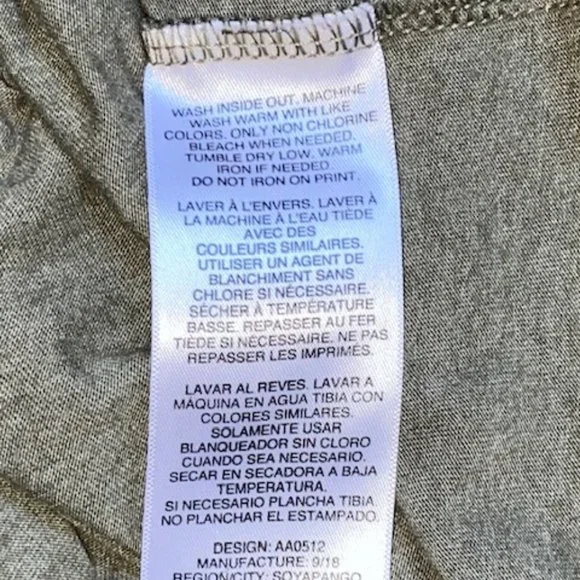 adidas T-shirt - Picture 8 of 9